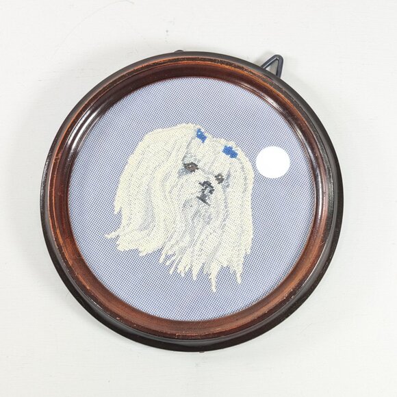Finished and framed needlepoint / cross stitch art Maltese dog portrait - Picture 3 of 6